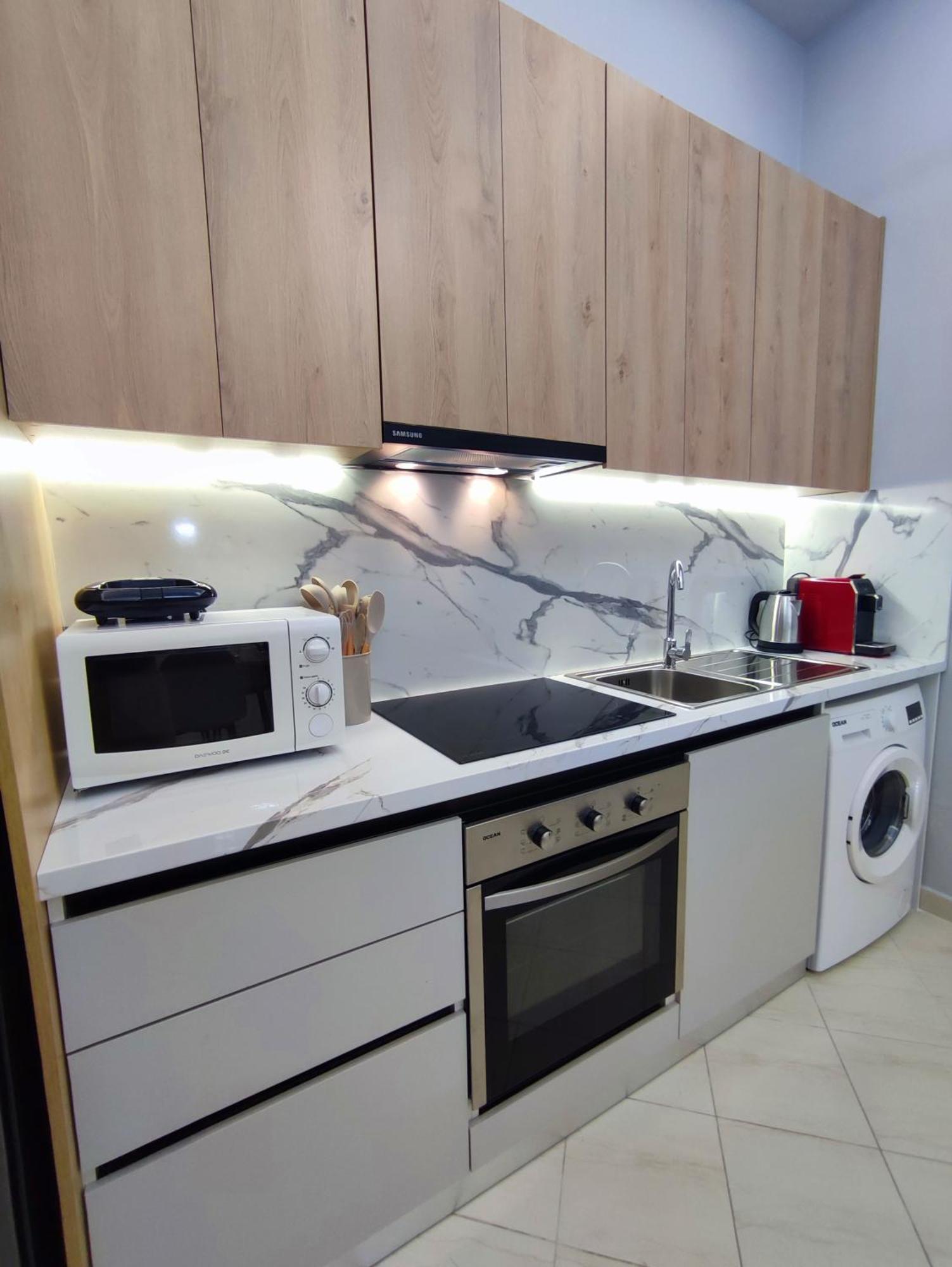 Bp Beach Apartments Golem  Extérieur photo