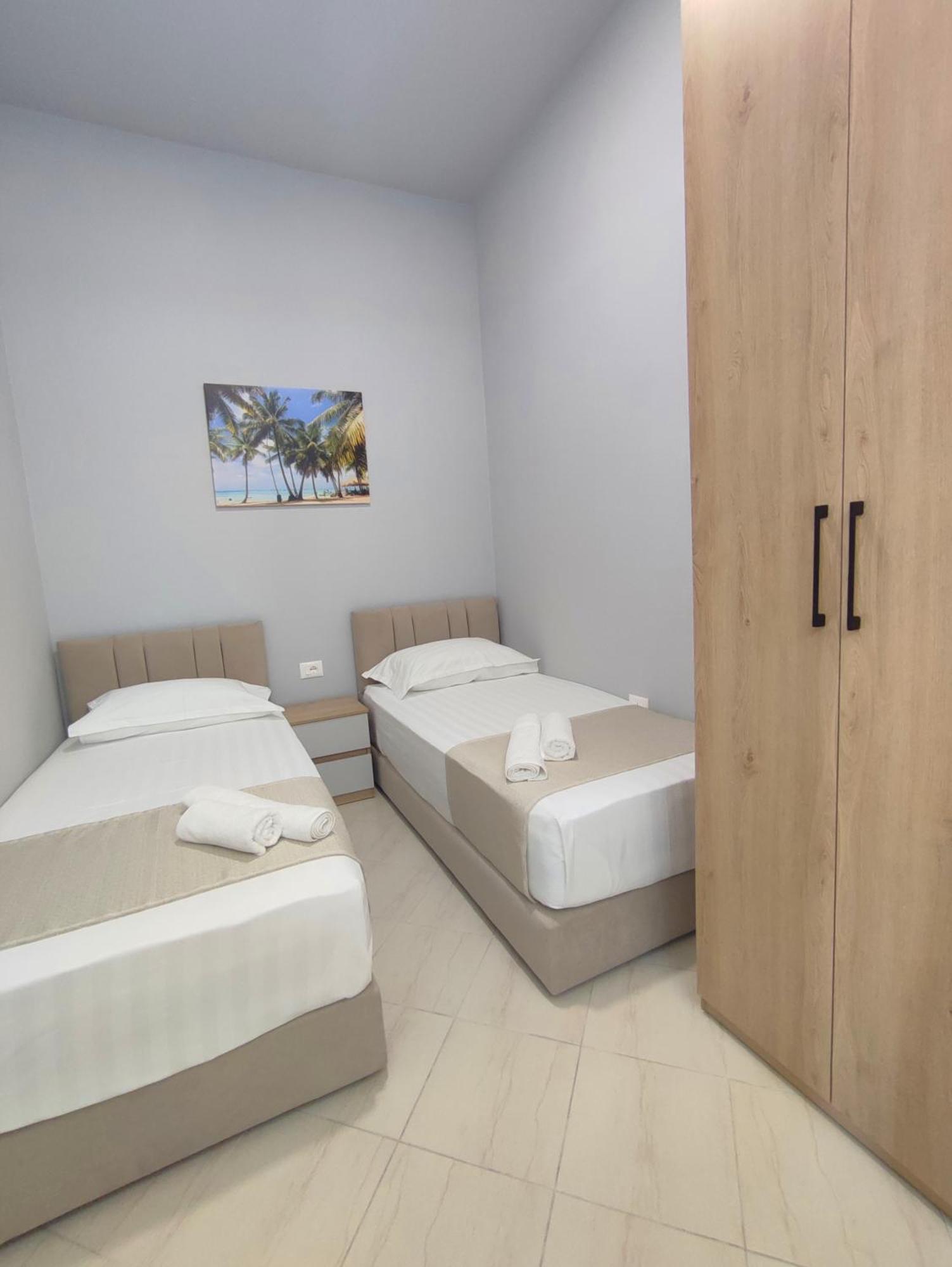 Bp Beach Apartments Golem  Extérieur photo